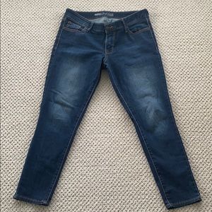 Old Navy medium wash Rockstar Skinny Jeans